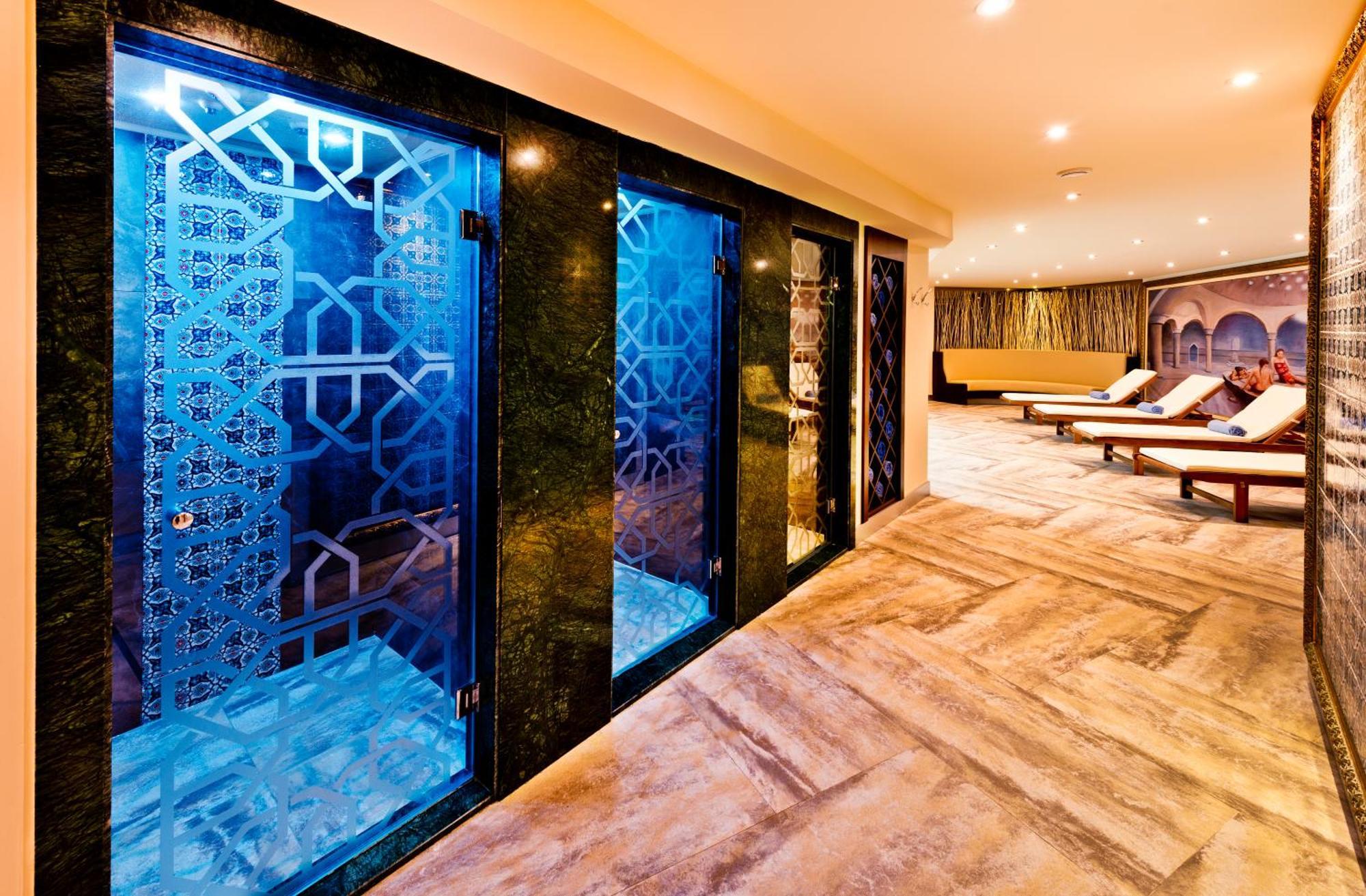 Merit Park Hotel Casino&SPA Karmi Esterno foto
