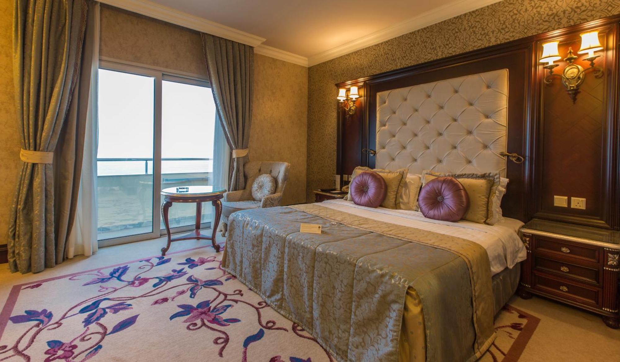 Merit Park Hotel Casino&SPA Karmi Esterno foto